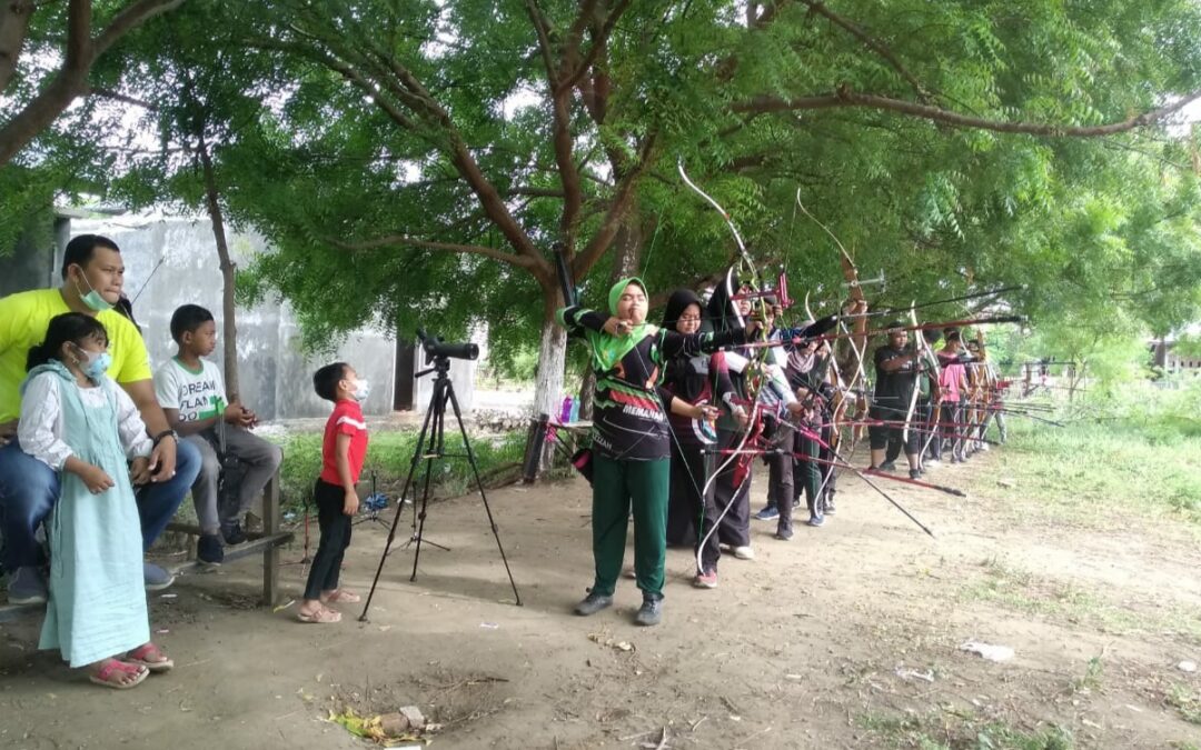 Atlet UKM Panahan UBBG Latihan Bersama PERPANI Kota Banda Aceh