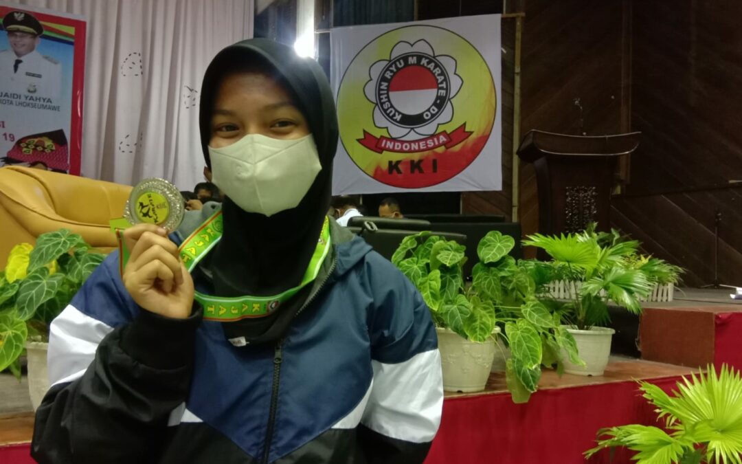 Mahasiswa PGSD UBBG Raih Medali Perunggu pada Karate KKI Kajati Aceh Cup II Gashuku dan Ujian