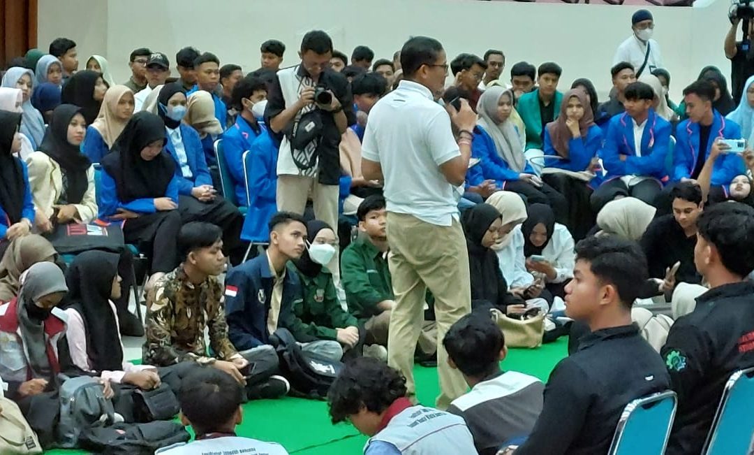 Mahasiswa UBBG Ikut Workshop Sosial Media Marketing, Sandiaga Uno: Jadilah Wirausaha yang Kreatif dan Inovatif