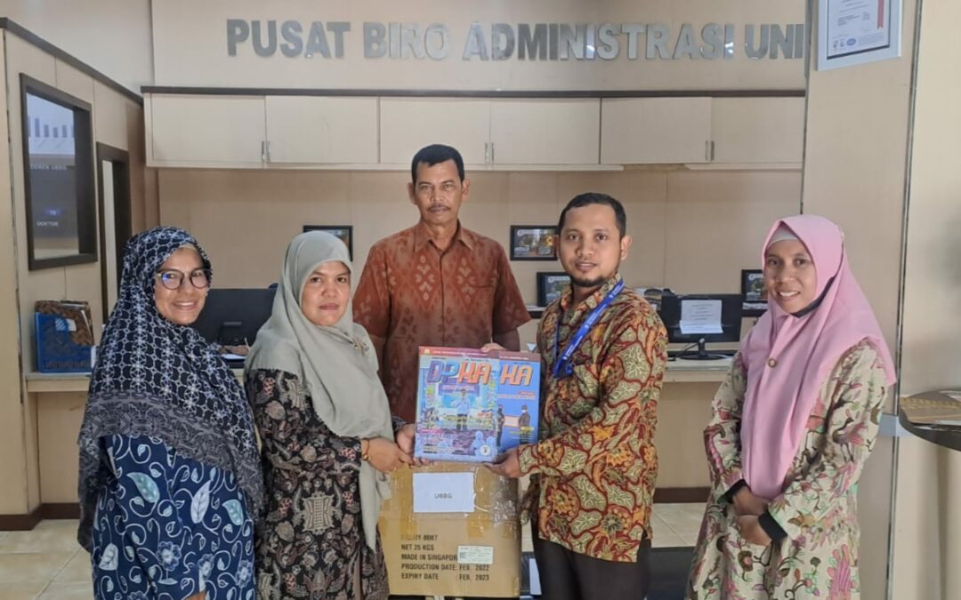 Dinas Perpustakaan dan Kearsipan Aceh Hibah Buku untuk Perpustakaan UBBG