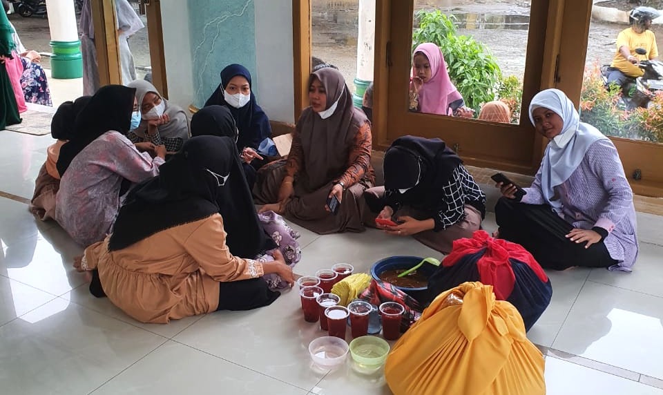 Mahasiswa MBKM UBBG Ikut Menghadiri Maulid Bersama Masyarakat Lampaseh, Banda Aceh