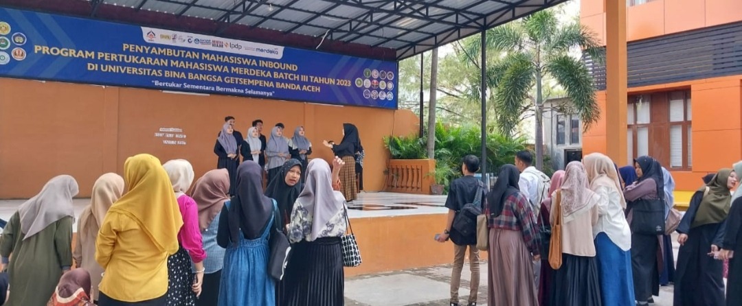 Mahasiswa Pendidikan Bahasa Indonesia UBBG Antusias Ikut Kegiatan Baso Pagi