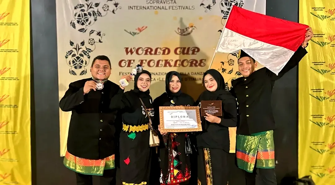 Fantastis, UBBG Raih Juara III Festival Seni Internasional di Italia