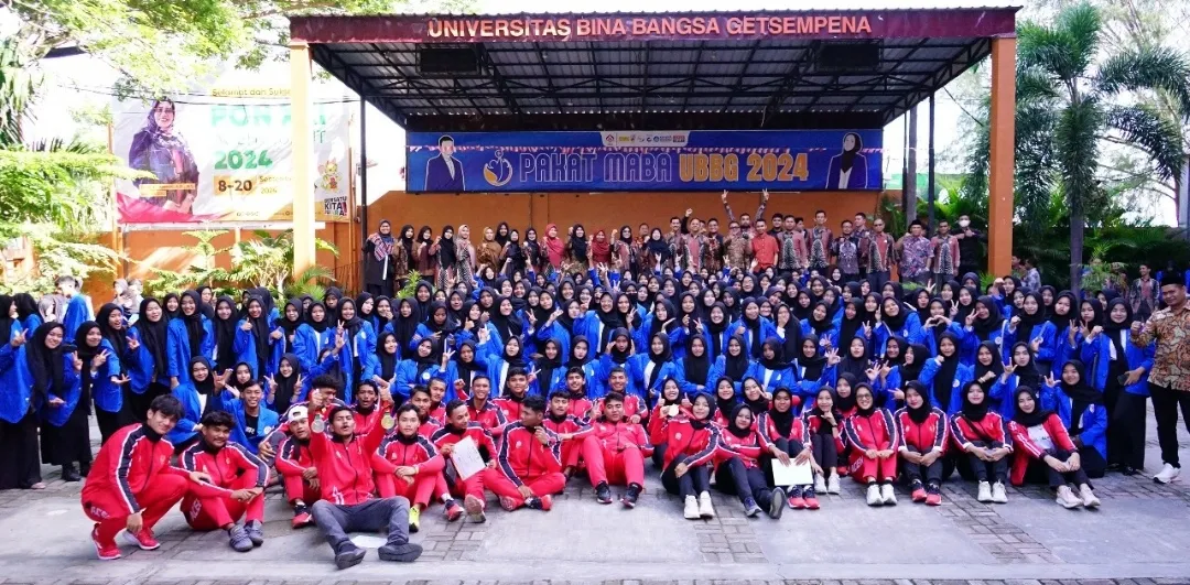 Ribuan Mahasiswa Baru UBBG Ikut Upacara Bendera Peringati Hari Kesaktian Pancasila