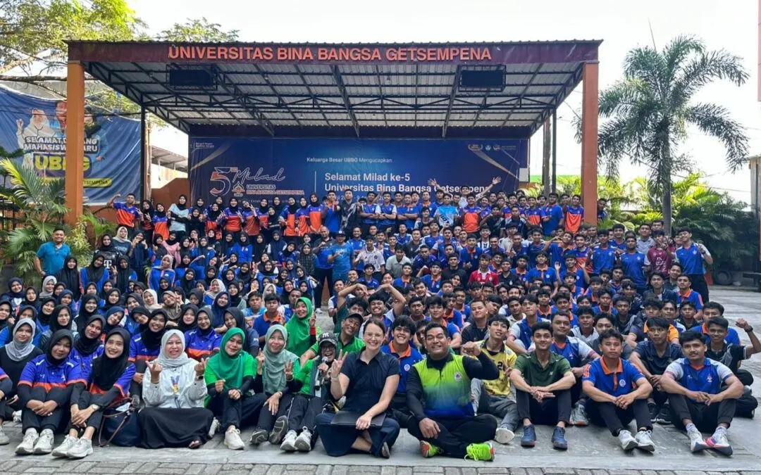 Mahasiswa Penjas UBBG Ikut Senam Jantung Sehat, Hadirkan Instruktur Yayasan Jantung Indonesia