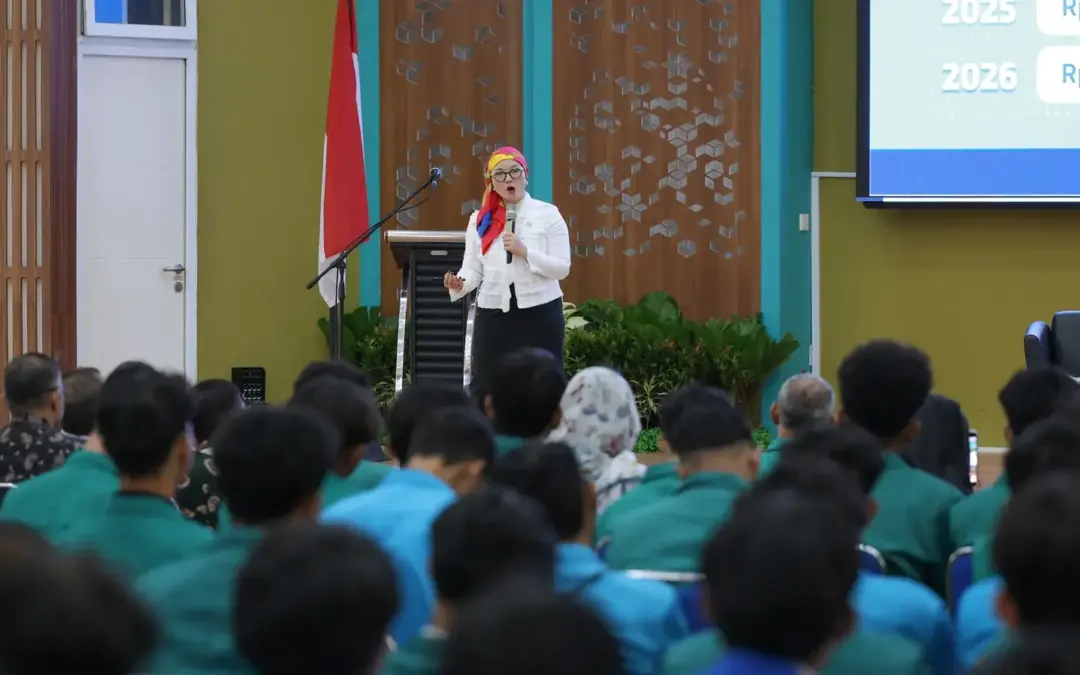 Kemdiktisaintek Gelar Dialog Bersama Mahasiswa Penerima KIP Kuliah di Aceh
